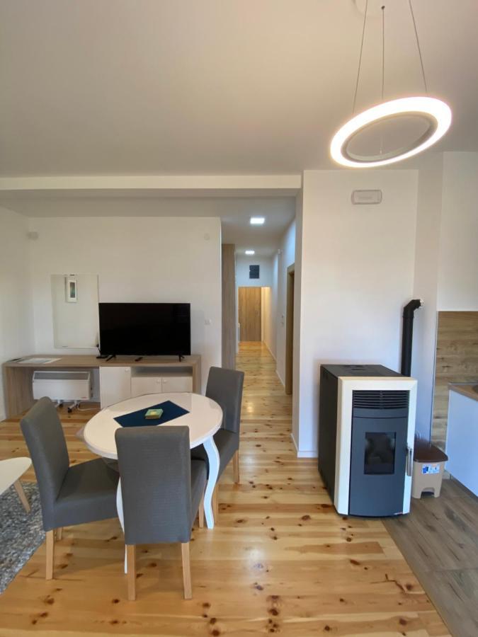 Turisticki Apartmani “Kraljeva Stolica” Жабляк Екстер'єр фото